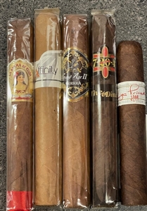 Custom 5 Cigar Sampler with Humidifier - Includes a La Aroma de Cuba Monarch, Affintity Toro, Hustler by 7-20-4 Five & Dime, Gurkha Grand Age II Habano, and Liga Privada H99 Robusto
