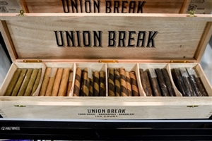 Union Break Barber Pole - 4 x 38 (Single Stick)